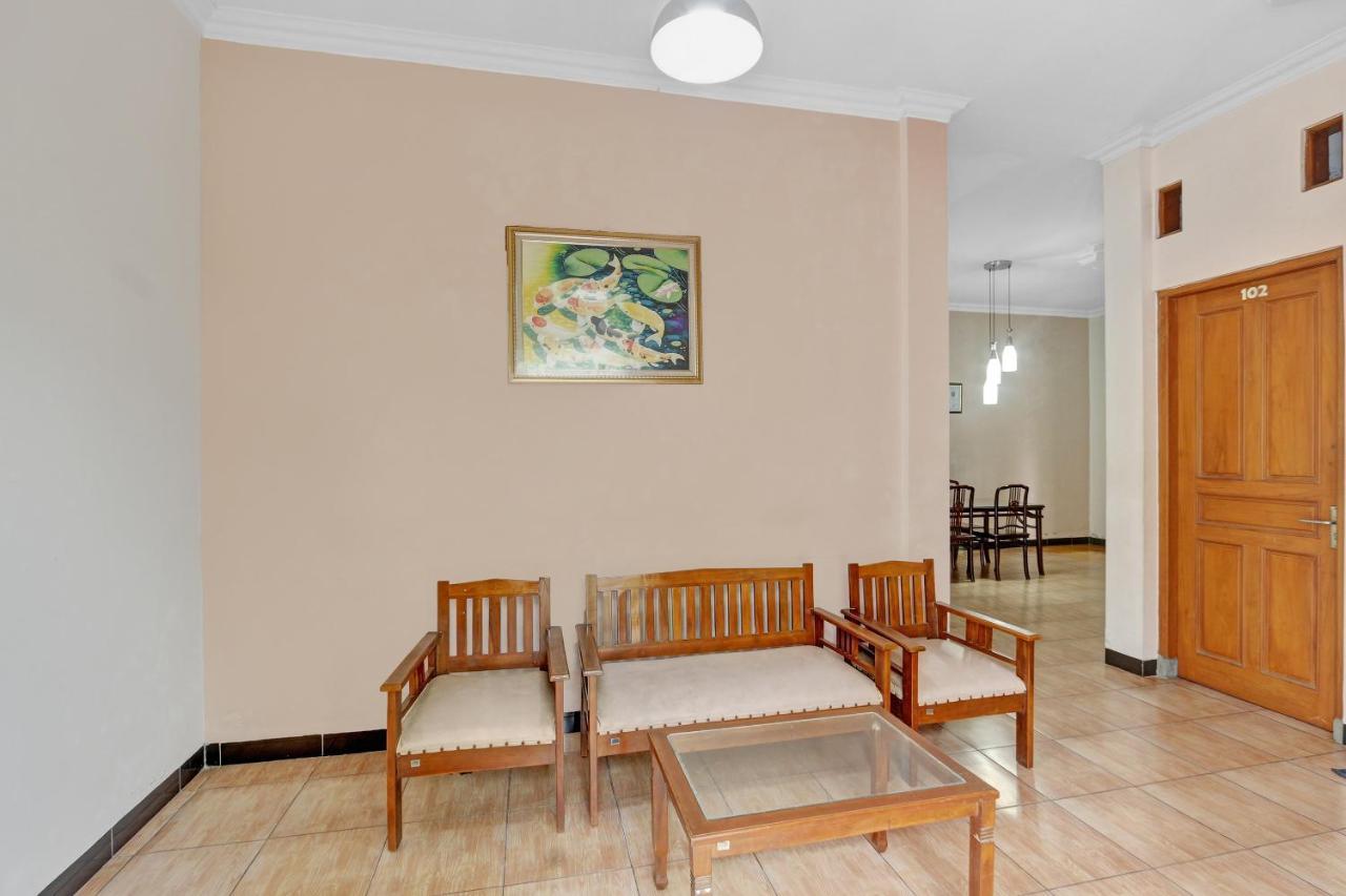 Hotel Wisma Ck Kebumen エクステリア 写真