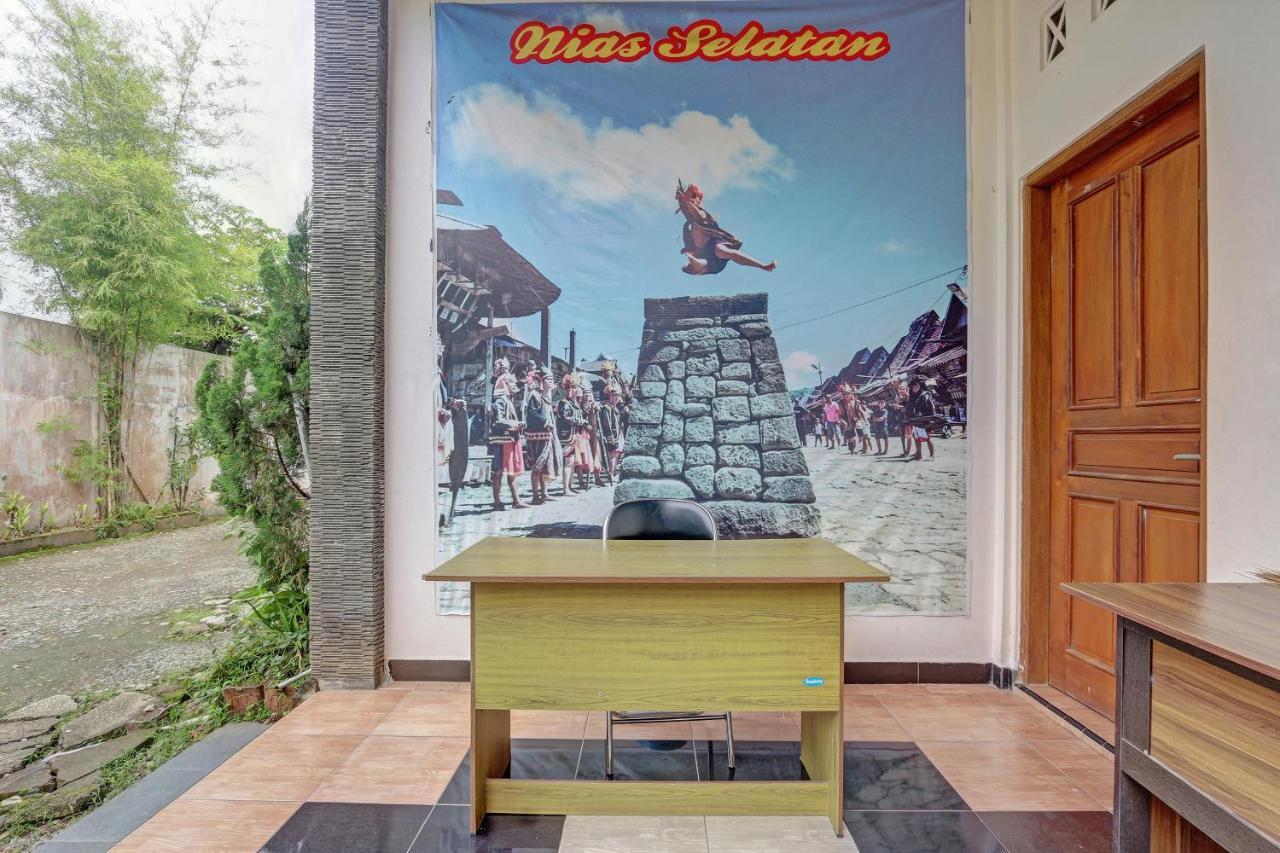 Hotel Wisma Ck Kebumen エクステリア 写真