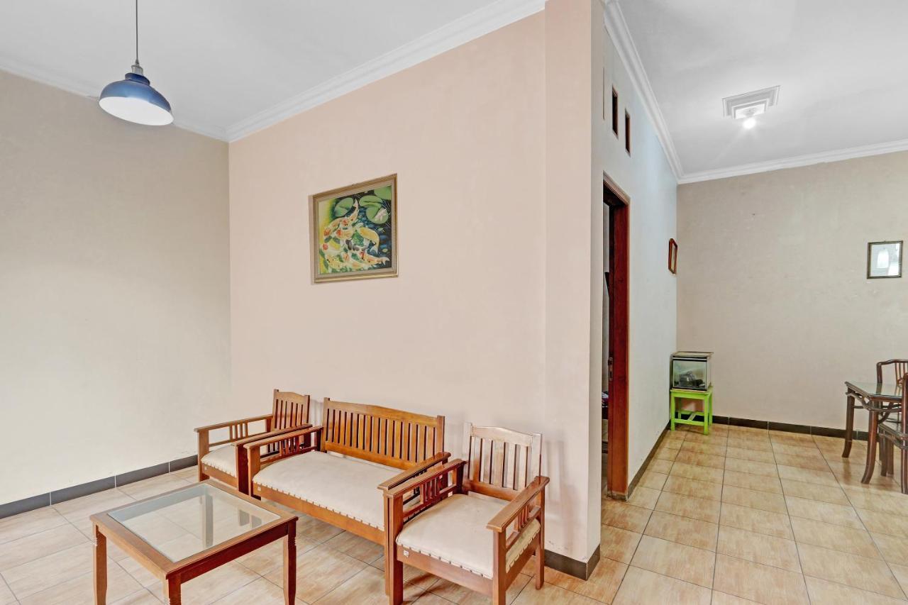 Hotel Wisma Ck Kebumen エクステリア 写真